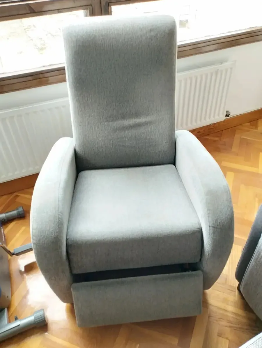 Sillón tapizado tras el tratamiento